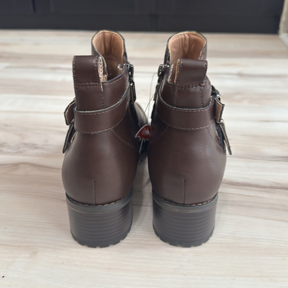 BLONDO Shantel Waterproof Ankle Boot In Java - Picture 5 of 8